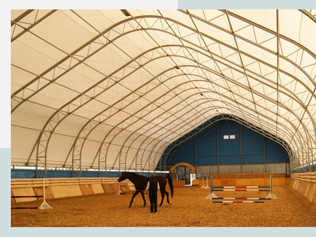 Строительство конных манежей в Северодвинске