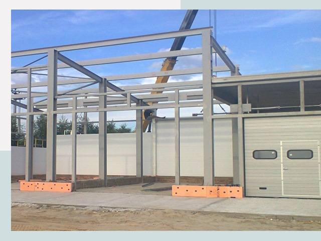 Строительство автосервисов от СтальСтрой-Свр по цене 607 руб.